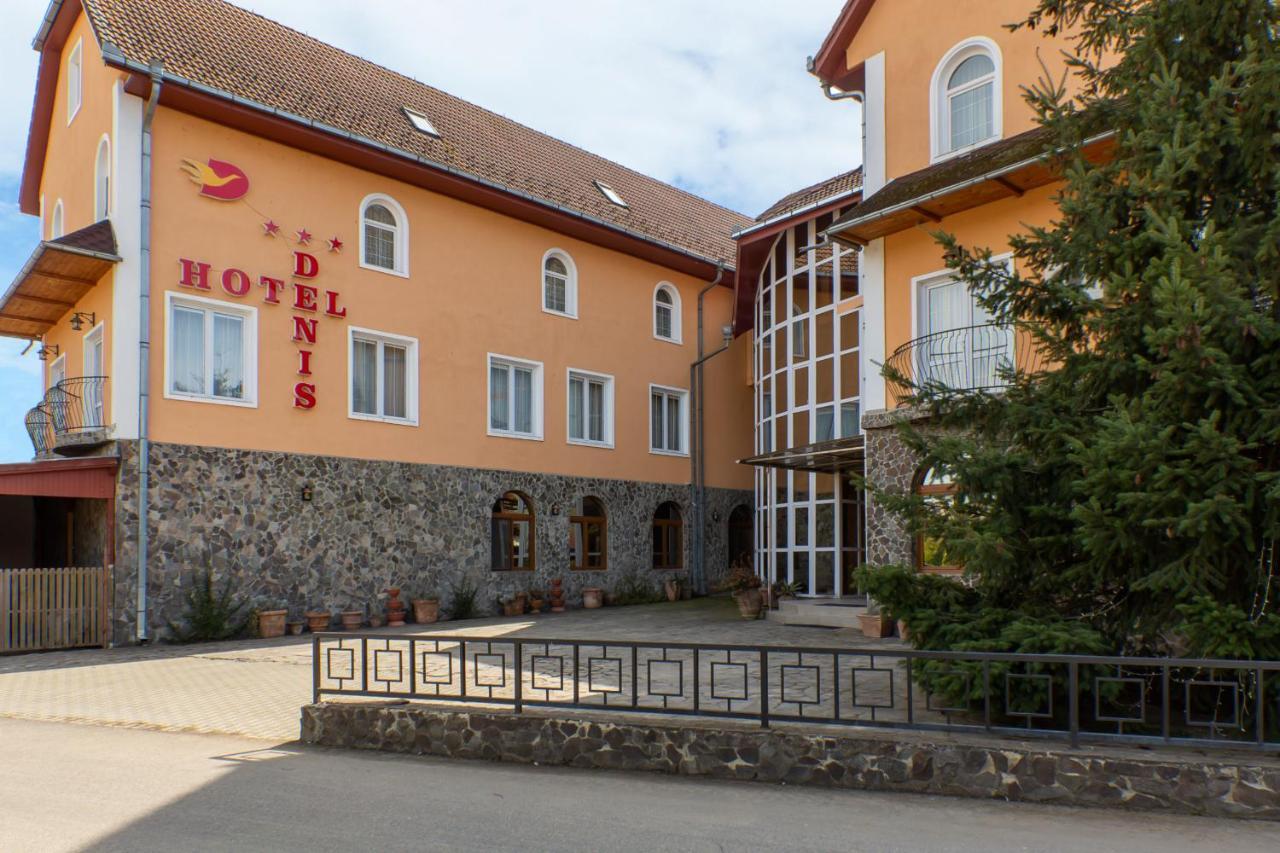 Hotel Denis Daneş Zewnętrze zdjęcie