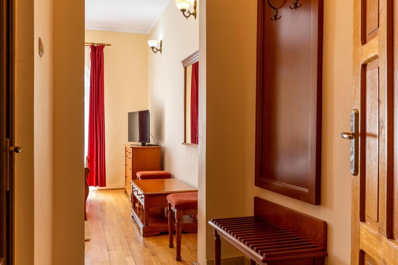Hotel Denis Daneş Zewnętrze zdjęcie