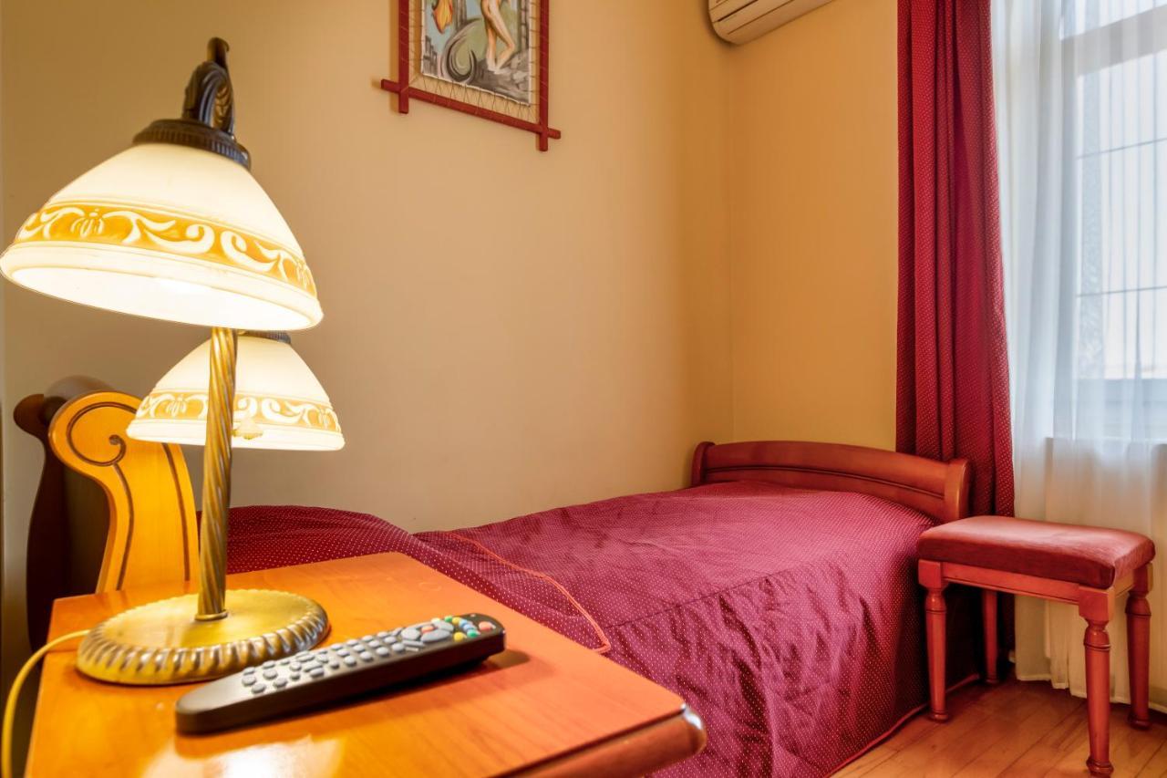 Hotel Denis Daneş Zewnętrze zdjęcie
